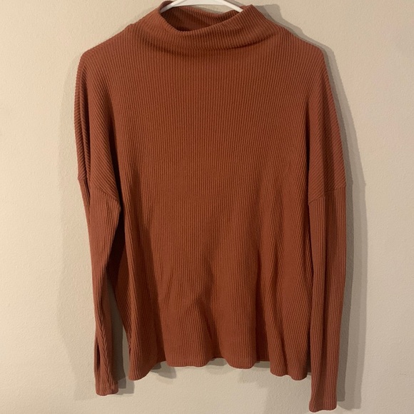 Rust mock neck long sleeve top - Picture 1 of 4
